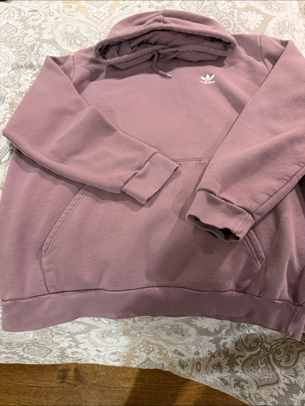 Men’s adidas XL mauve or rouge pullover hoodie with white trefoil